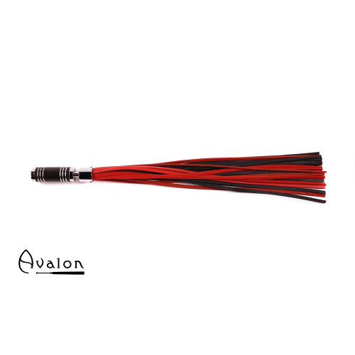 Avalon - WARLOCK - Sort og rød lærflogger med krom og brunt metallhåndtak