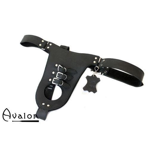 Avalon - GUILTY - Penis og Pung Harness - Svart Avalon - GUILTY - Penis og Pung Harness - Svart