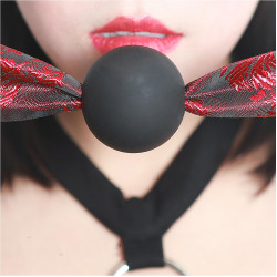 BQS - Ballgag med rød sateng